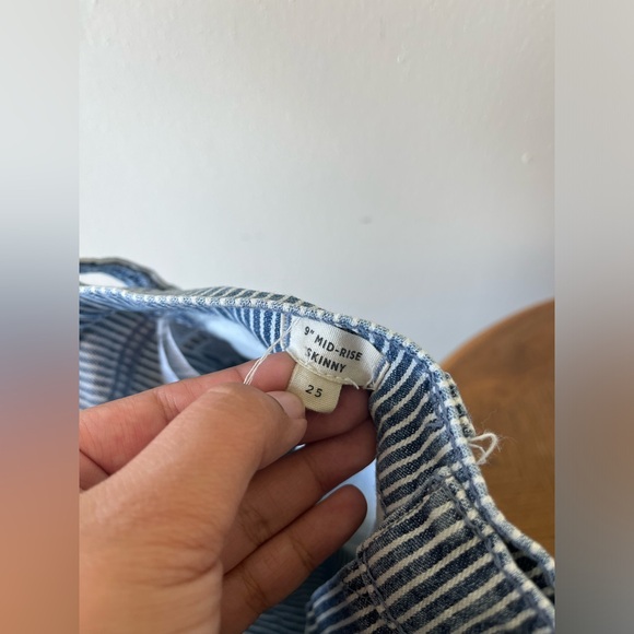 Madewell 9” Mid-Rise Skinny Jean in Piper Stripe - Picture 6 of 10